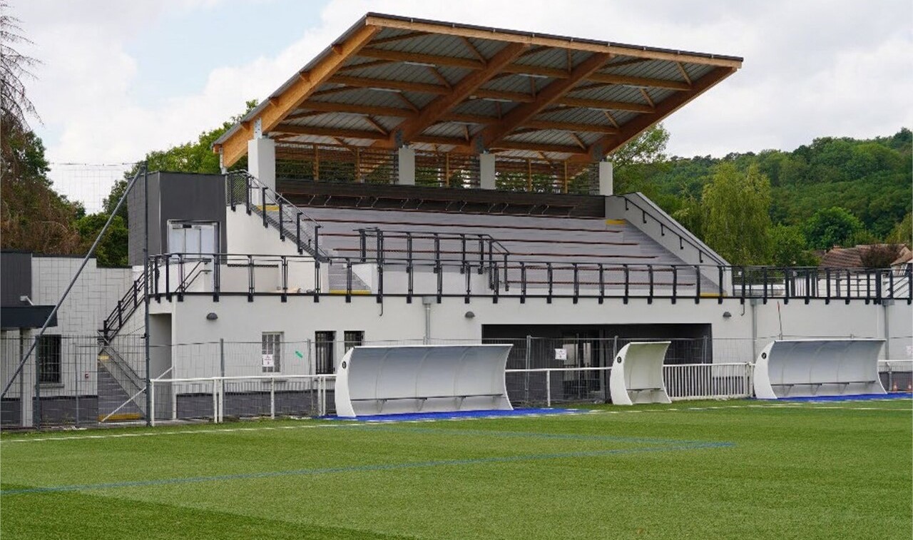 Photo_Stade_Lardy_1_NAES_Groupe_Credit_DR
